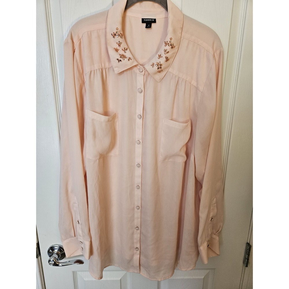 Torrid Madison Pink Button-Front Rhinestone Embellished Collar Blouse, Plus 4X